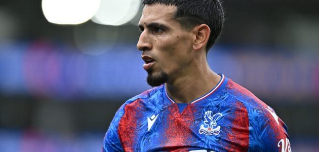 برشلونة يستهدف ظهير كريستال بالاس دانيال مونوز